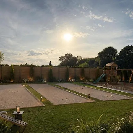 Garden Garden Hotel Chavanoz