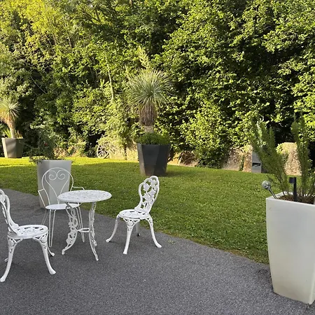Garden Garden 3*